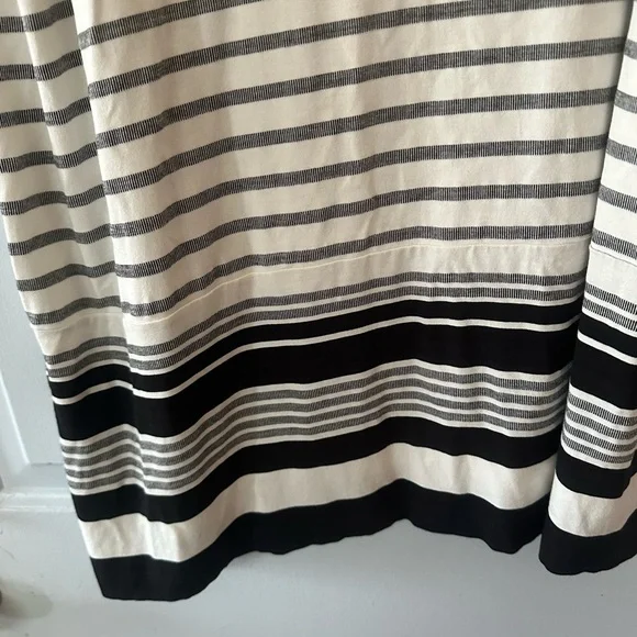 J. Jill Wearever sleeveless dress Black and White Striped. Size large petite. - Picture 4 of 9